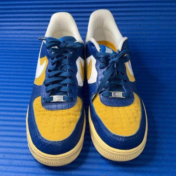 Size 9.5- Men’s Nike Air Force 1 Low Undefeated 5 On It Sneakers DM8462-400 - Picture 4 of 8
